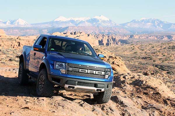 川藏線旅游租車